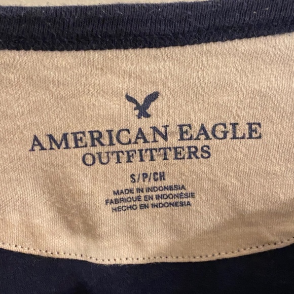 AE Short Sleeved Button Up Shirt SZ S - Picture 3 of 3